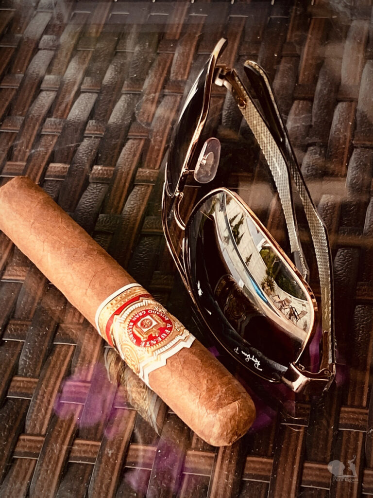 Puro Cigars Lounge | Online cigar store