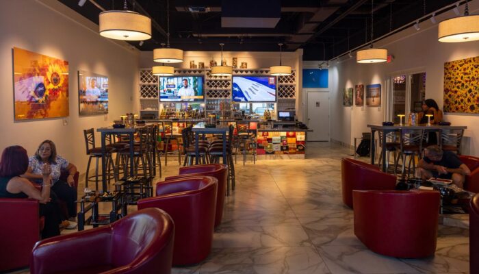 Puro Cigars Lounge