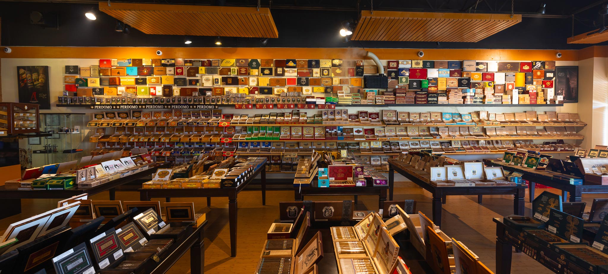 Puro Cigars Lounge
